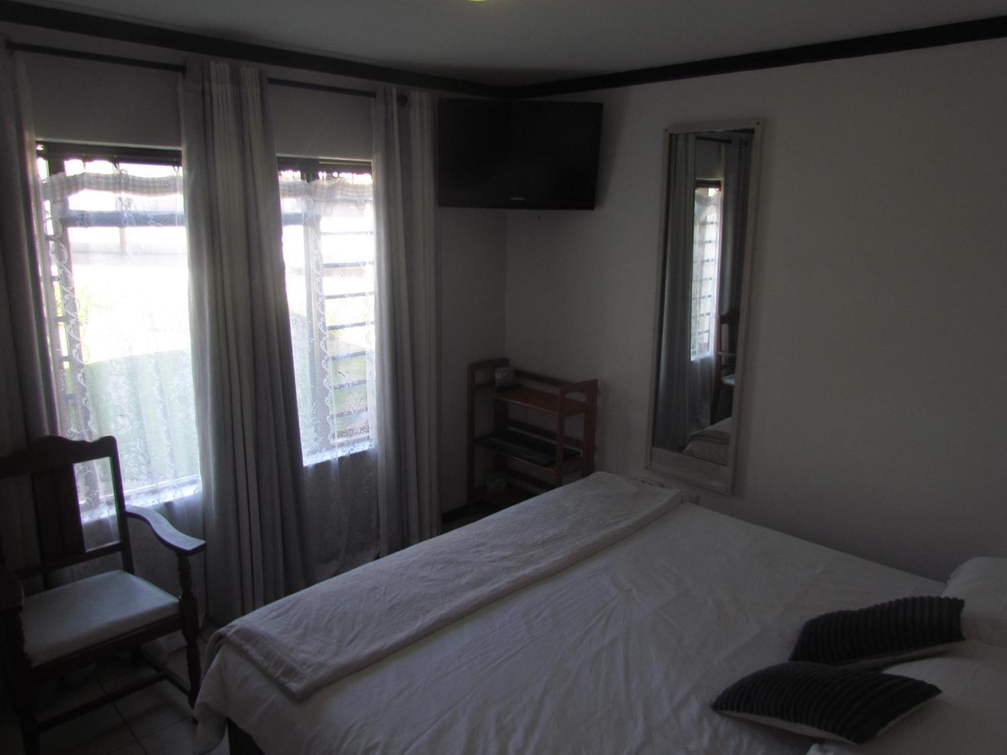 Santini Lace Self Catering Unit Plettenberg Bay Exterior foto